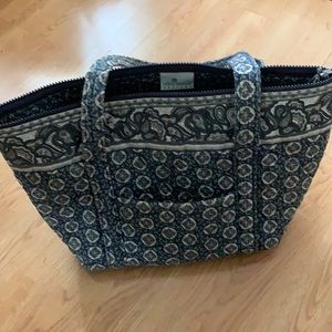 Vera Bradley. Shoulder bag.